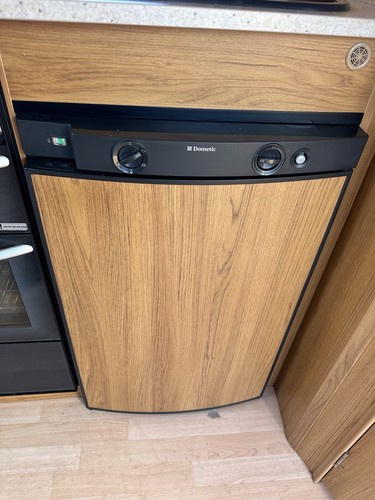 Dometic way fridge - 3-way,